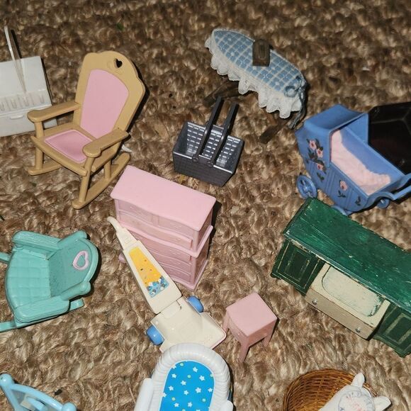 50 Piece Miniature Toy Furniture Plastic Wood Assorted Lot - Picture 8 of 14